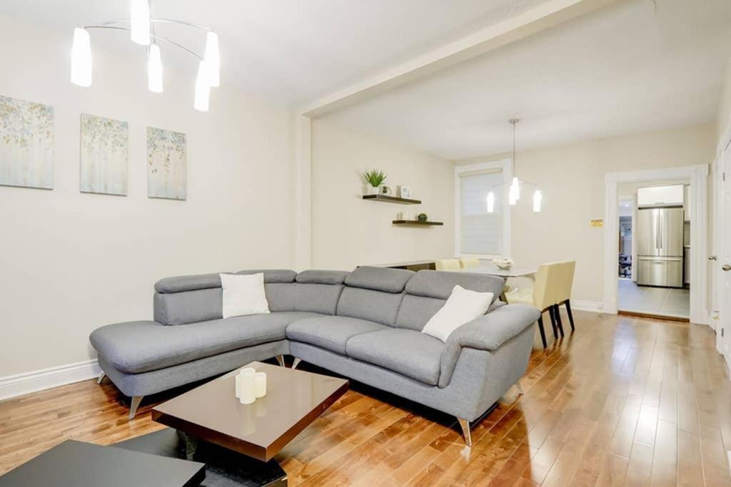JstLikeHome - Central Suite Ottawa Extérieur photo