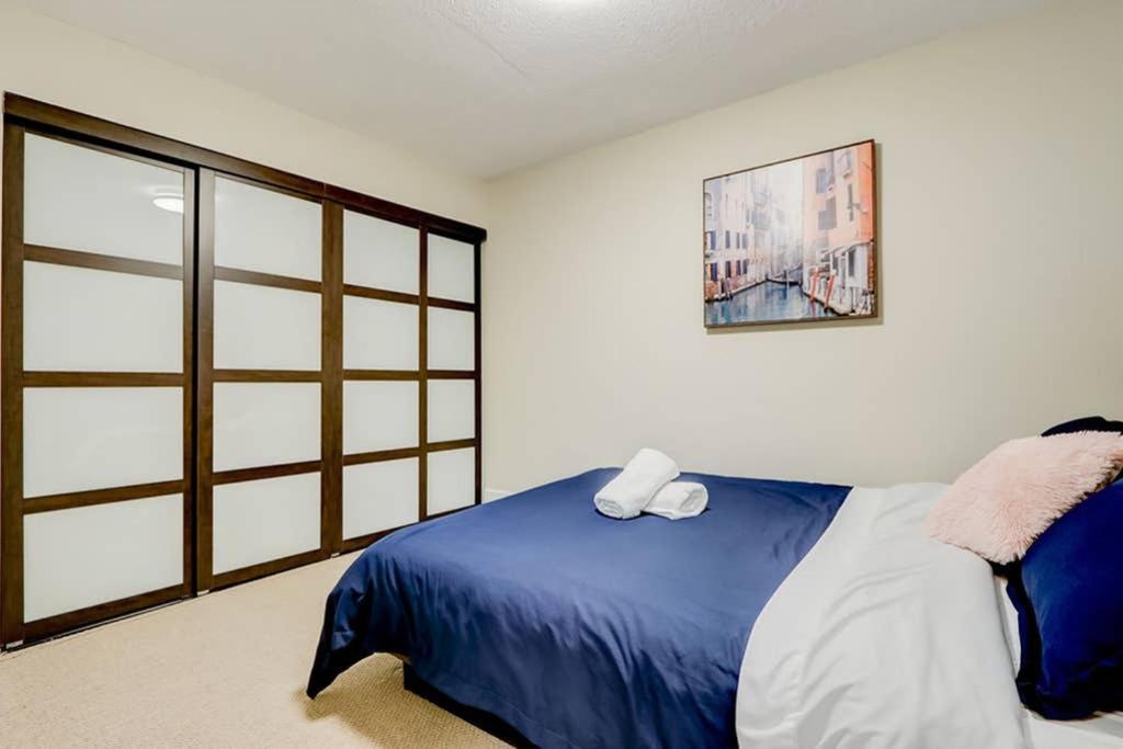 JstLikeHome - Central Suite Ottawa Extérieur photo